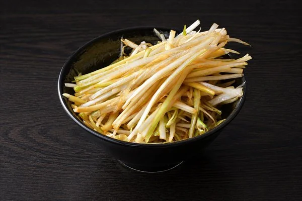 白髪ネギ（白or赤）の料理写真